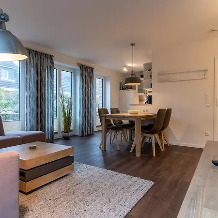 Appartementhaus Olsdorfer Strasse Gluecksmomente Unten